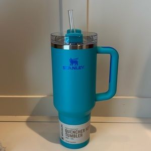 NWT Target exclusive aquamarine 40oz Stanley Quencher